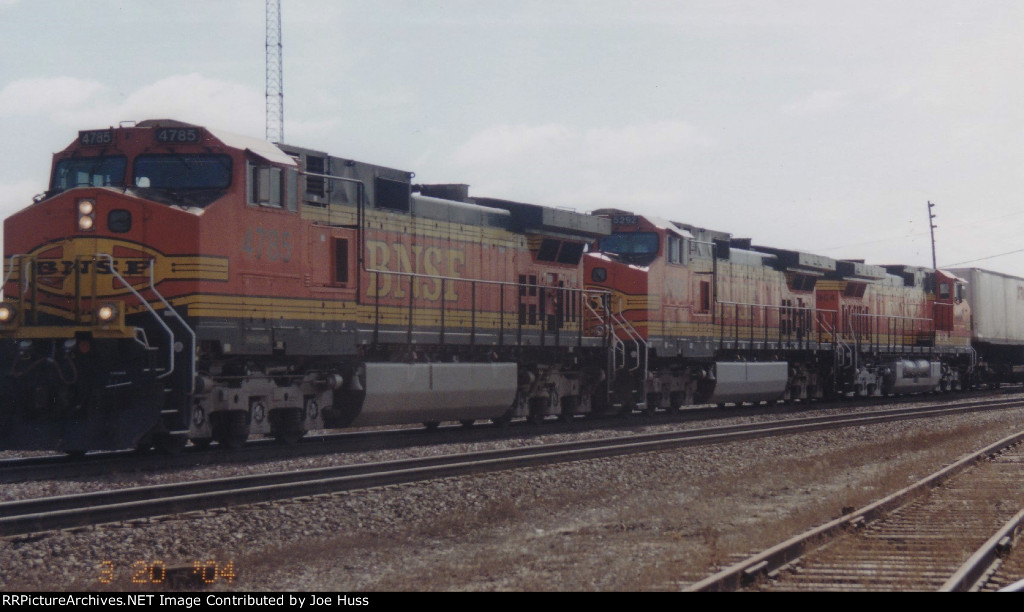 BNSF 4785 West